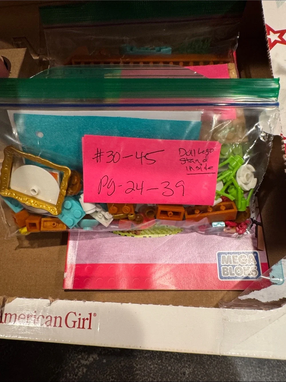 Mega Bloks American Girl Saige's Art Studio Story